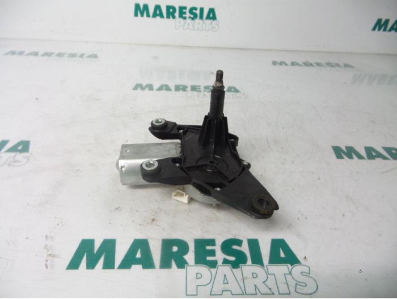 Renault - Clio - Rear wiper motor