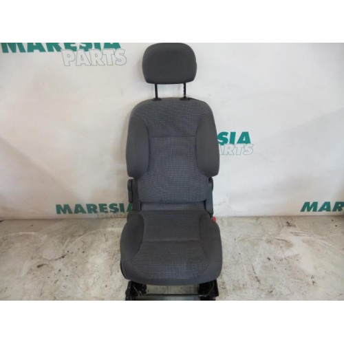 Peugeot - Partner - Seat, right