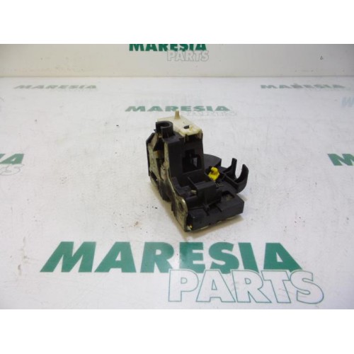 Renault - Clio - Door lock mechanism 2-door, left