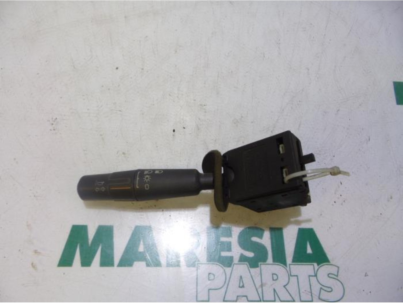 Peugeot - 306 - Indicator switch
