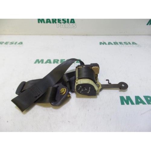 Renault - Clio - Front seatbelt, right