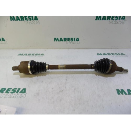 Renault - Megane Scenic - Front drive shaft, right