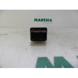 Peugeot - 1007 - Relay