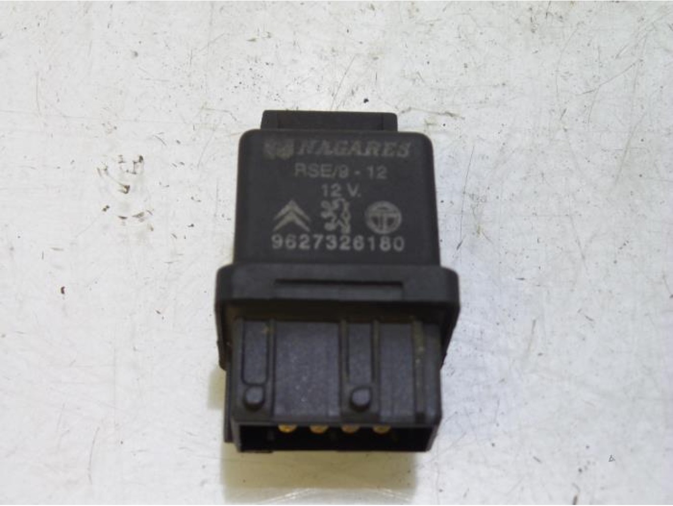 Peugeot - 1007 - Relay