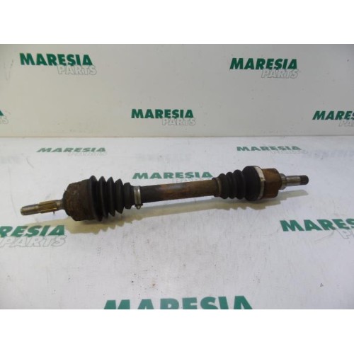 Peugeot - 206 - Front drive shaft, left