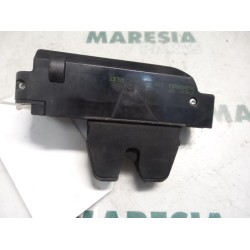 Peugeot - 307 - Tailgate lock mechanism