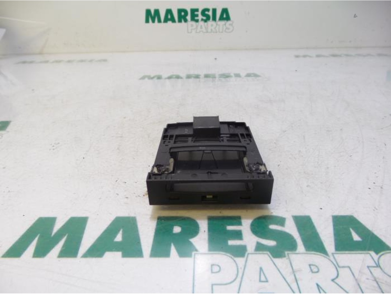 Renault - Fluence - Card reader (lock)