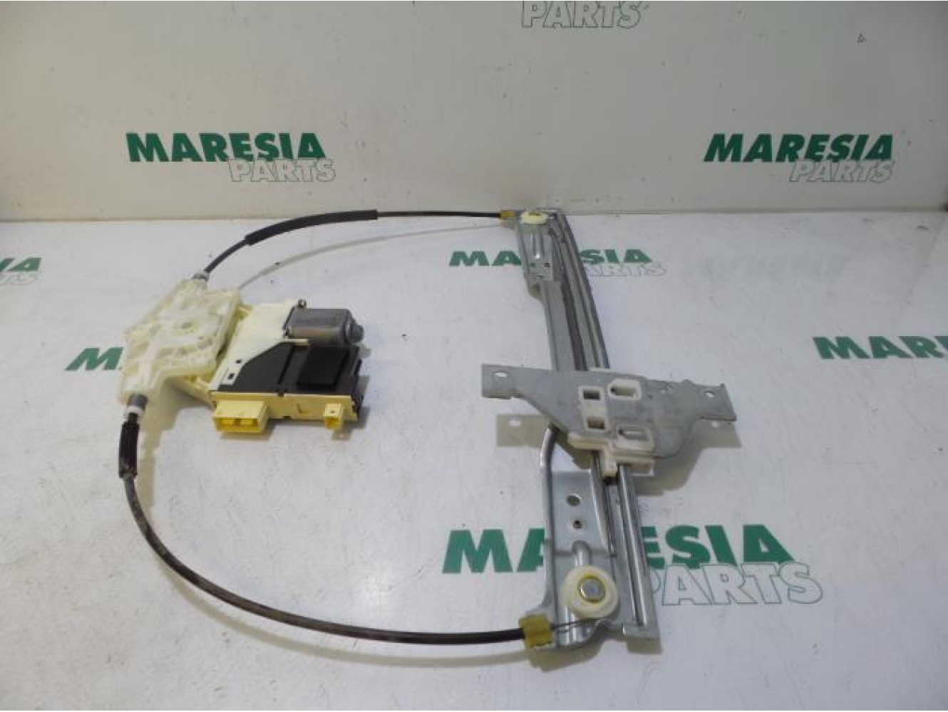 Citroen - C4 - Window mechanism 2-door, front left