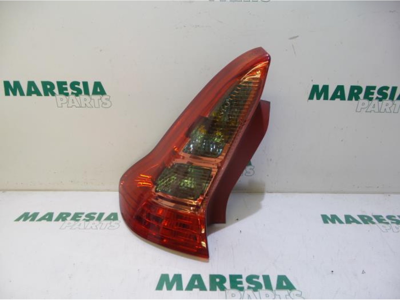 Citroen - C4 - Achterlicht links