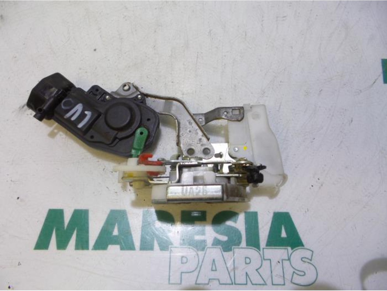 Peugeot - 107 - Türschlossmechanik 4-türig links vorne