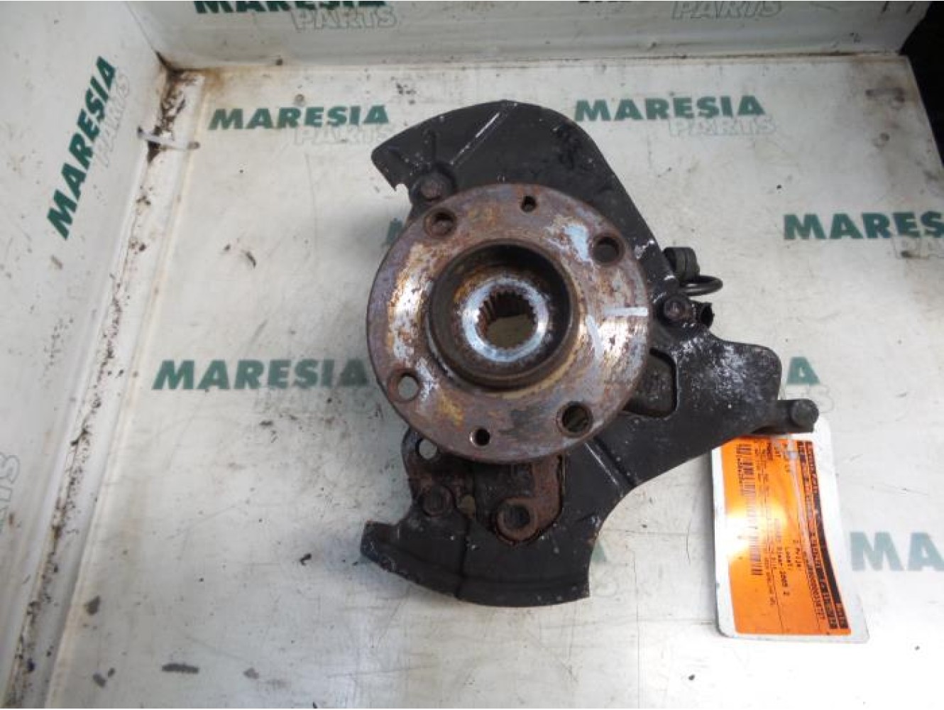 Fiat - Panda - Knuckle, front left