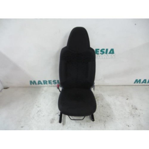 Peugeot - 107 - Stoel links