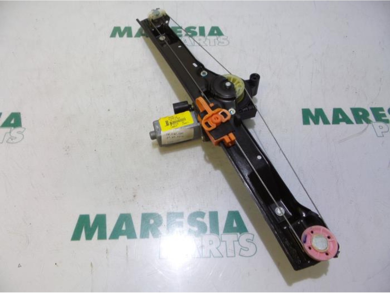 Fiat - Punto - Window mechanism 4-door, front right