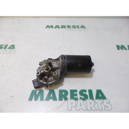 Peugeot - 206 - Front wiper motor