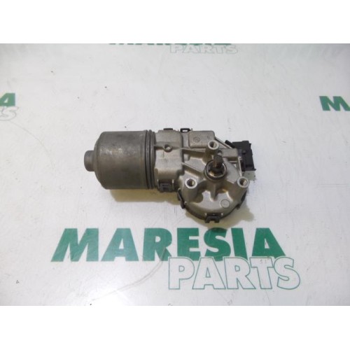 Peugeot - 206 - Front wiper motor