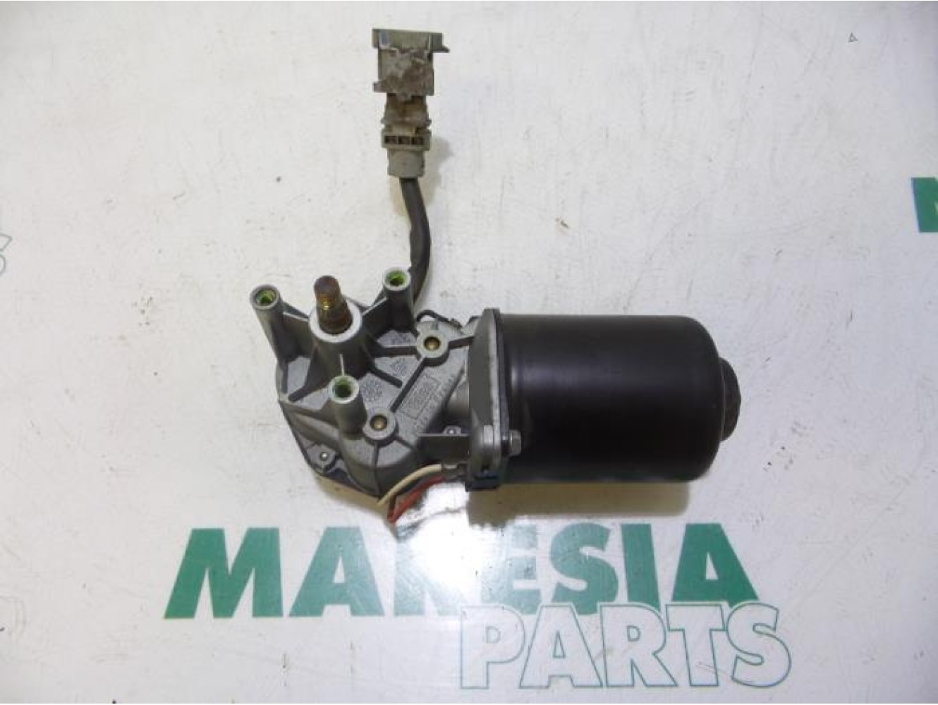 Renault - Clio - Front wiper motor