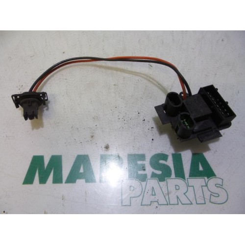 Renault - Clio - Heater resistor