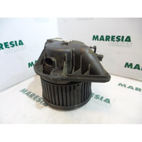 Renault - Trafic - Heating and ventilation fan motor