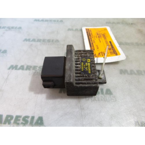 Renault - Trafic - Glow plug relay