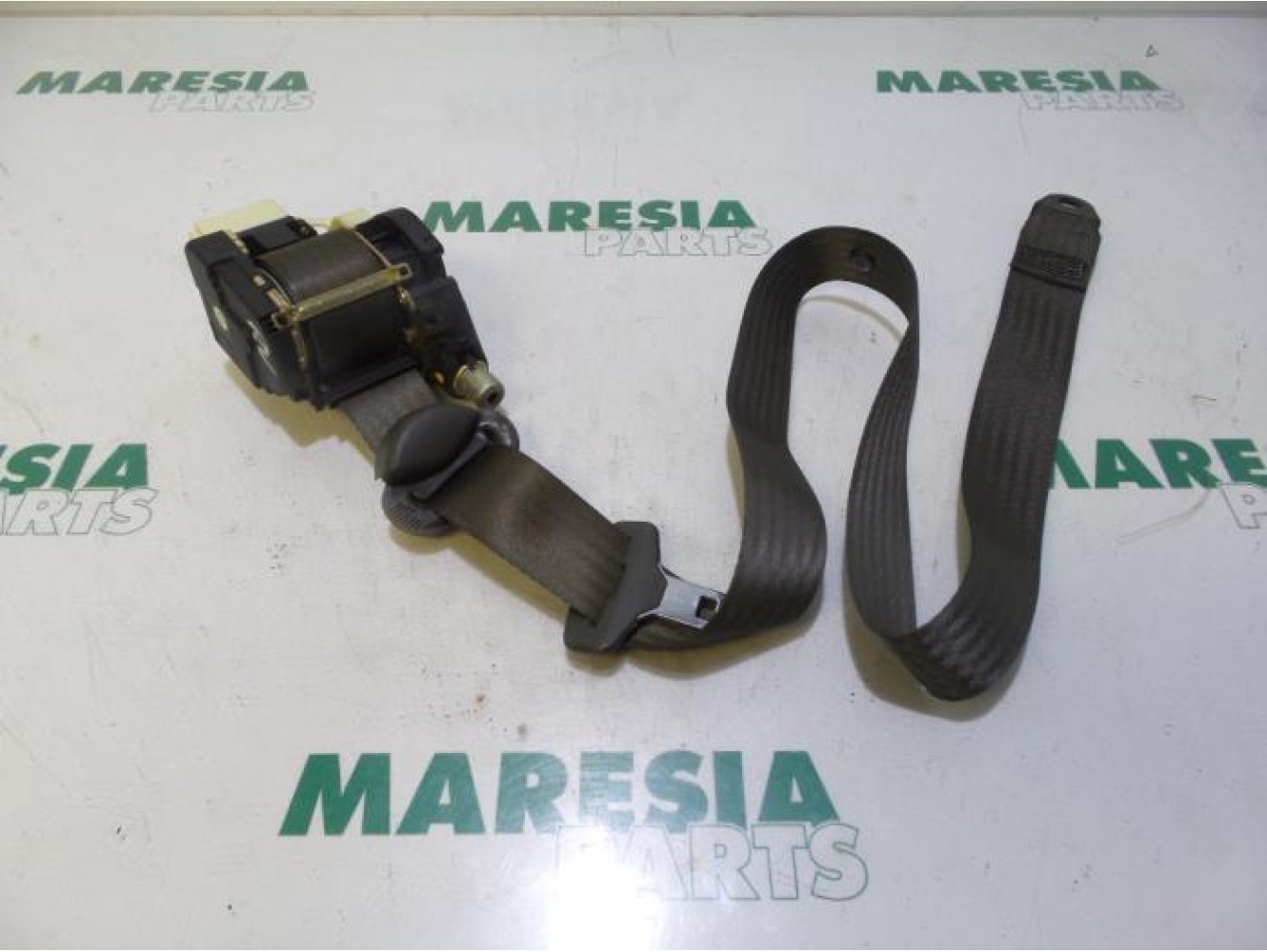 Fiat - Punto - Front seatbelt, right
