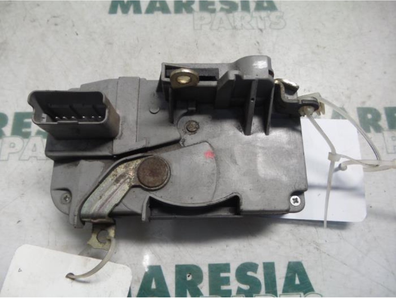 Citroen - C5 - Front door lock mechanism 4-door, right