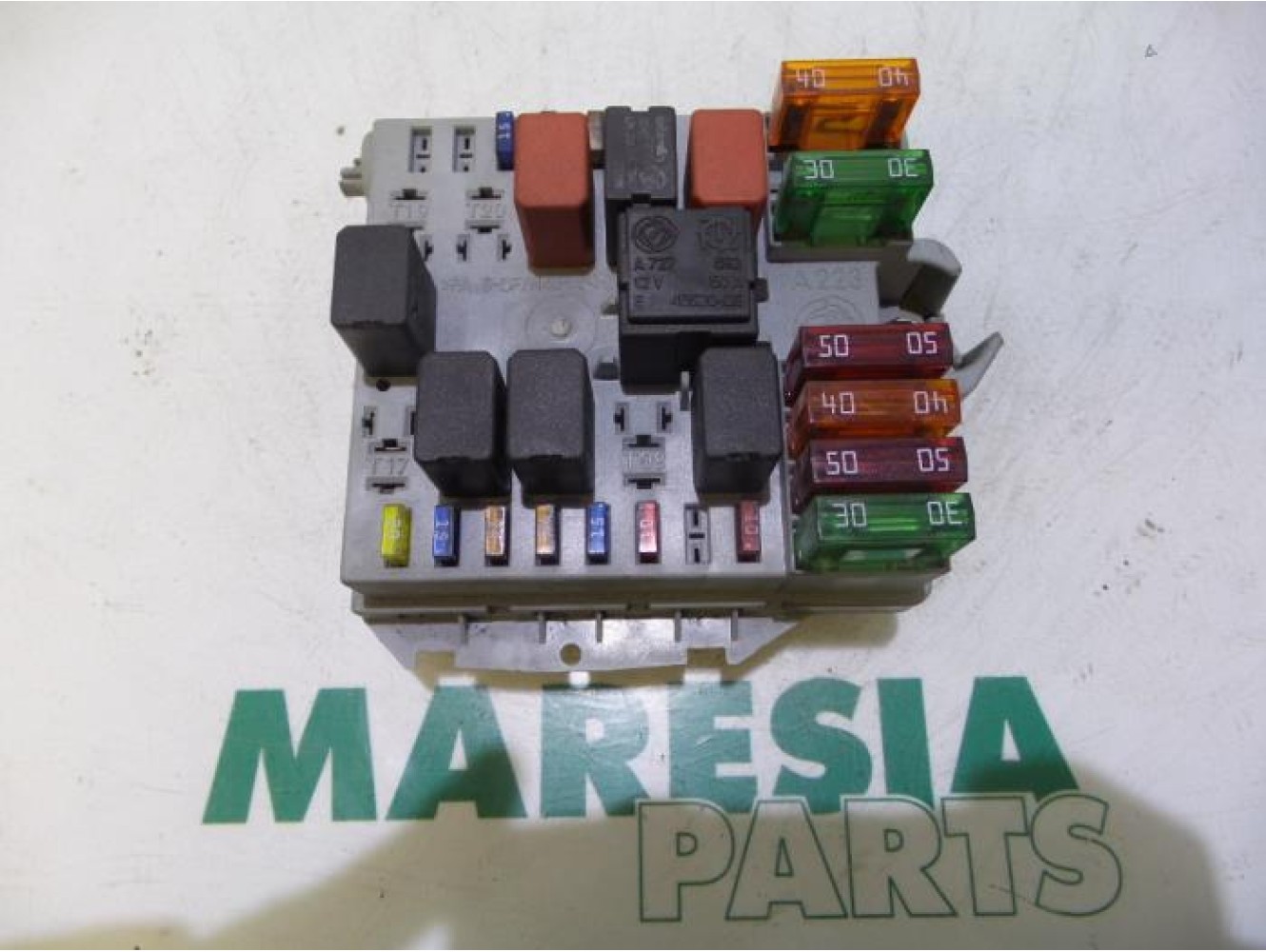 Alfa Romeo - 147 - Fuse box