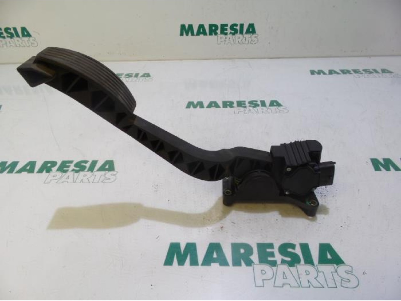 Alfa Romeo - 147 - Gaspedaalpositie Sensor