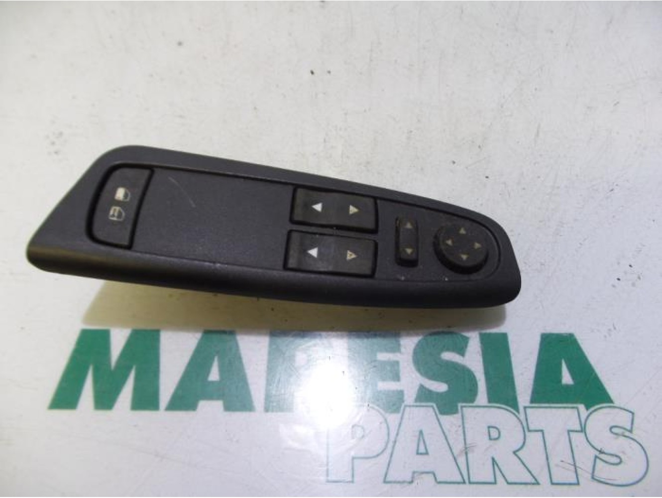 Fiat - Stilo - Multi-functional window switch