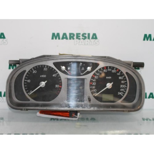 Renault - Laguna - Instrument panel