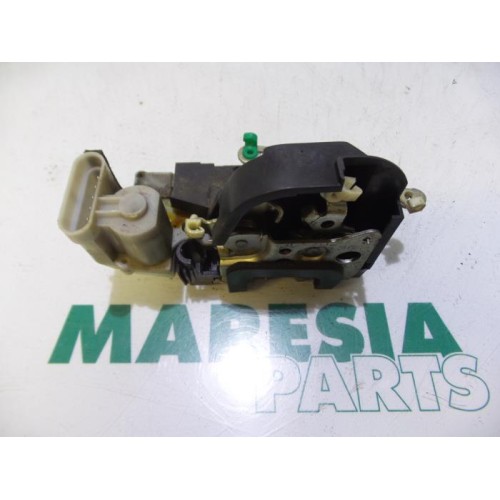 Fiat - Punto - Front door lock mechanism 4-door, right