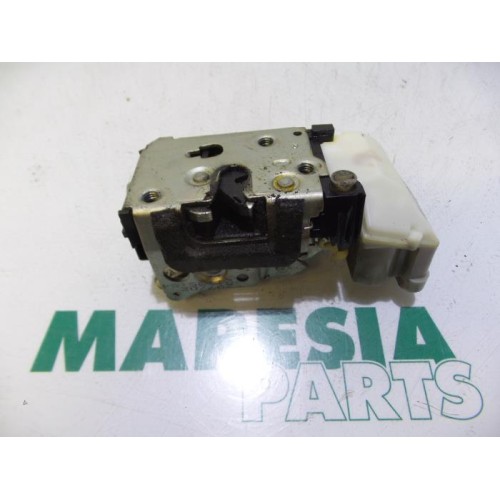 Fiat - Punto - Rear door mechanism 4-door, right