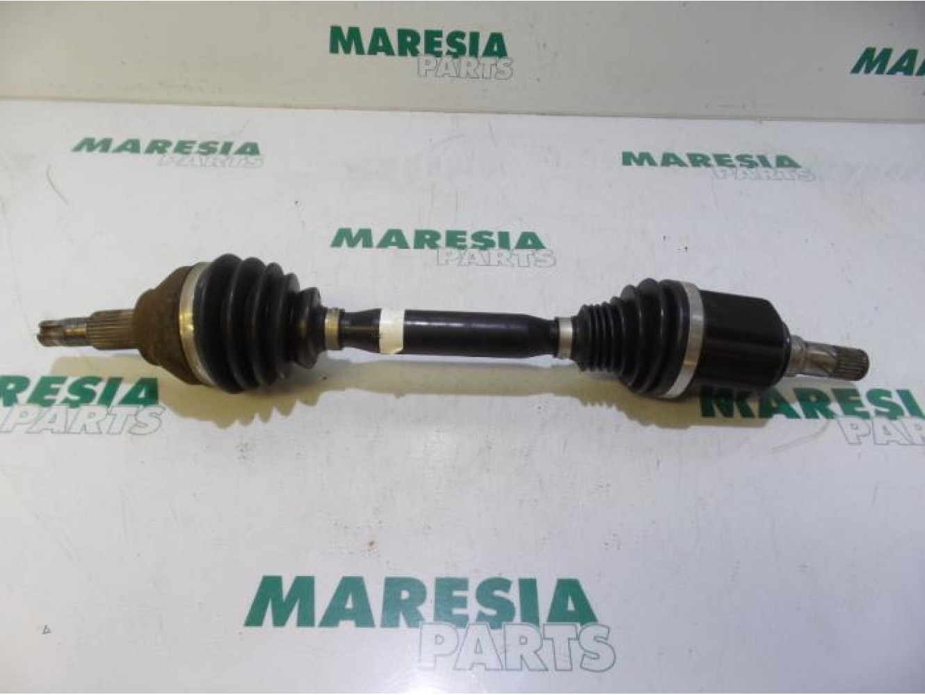 Alfa Romeo - 159 - Aandrijfas links-voor