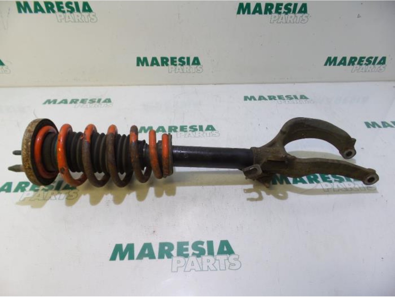 Alfa Romeo - 159 - Front shock absorber rod, left