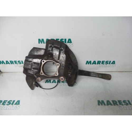 Alfa Romeo - 159 - Fusee rechts-voor