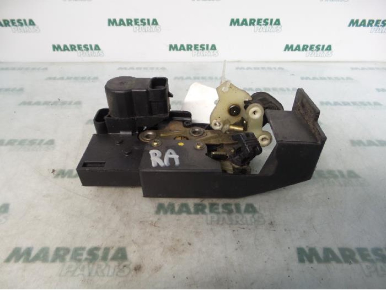 Alfa Romeo - 156 - Rear door mechanism 4-door, right