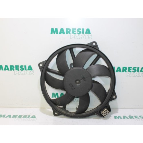 Renault - Megane Scenic - Kühlgebläse Motor