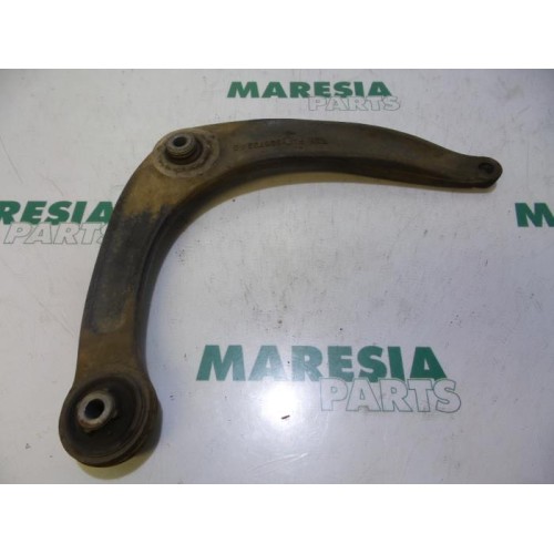 Citroen - C4 Picasso - Front lower wishbone, right
