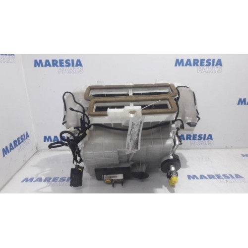Citroen - C4 Picasso - Heater housing