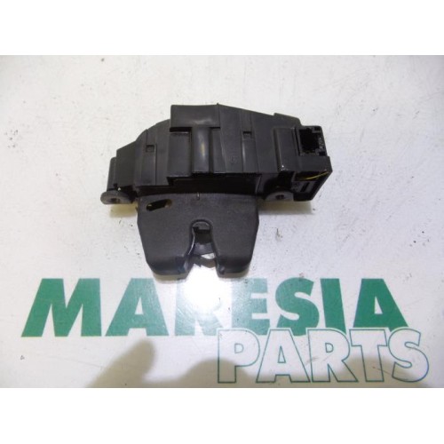 Citroen - C4 Picasso - Tailgate lock mechanism