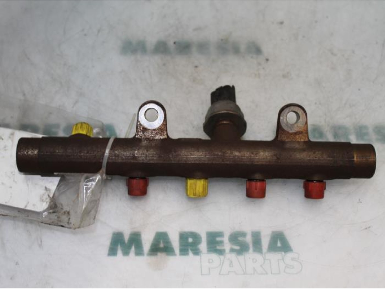 Renault - Megane - Fuel injector nozzle