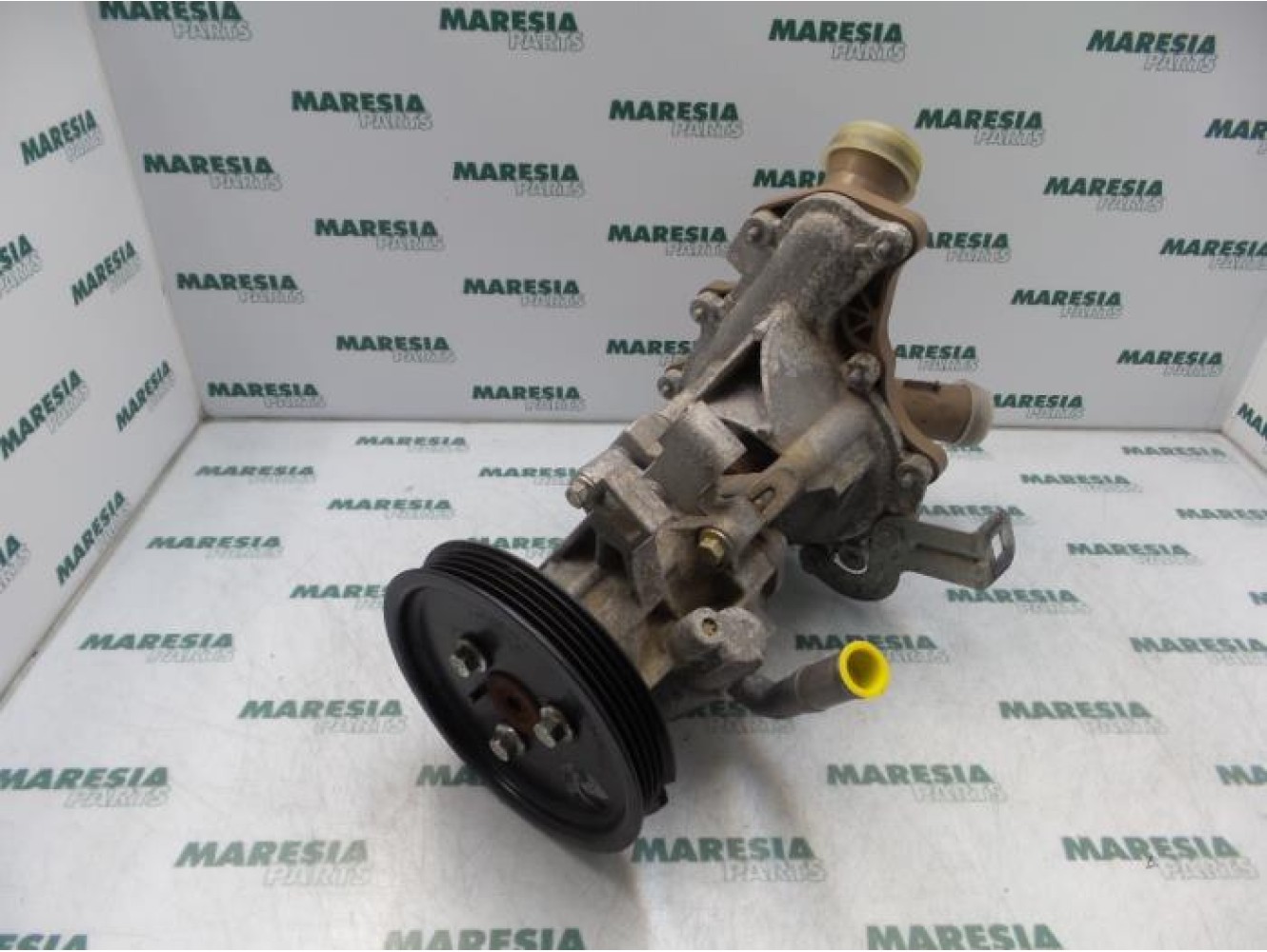 Peugeot - Boxer - Power steering pump