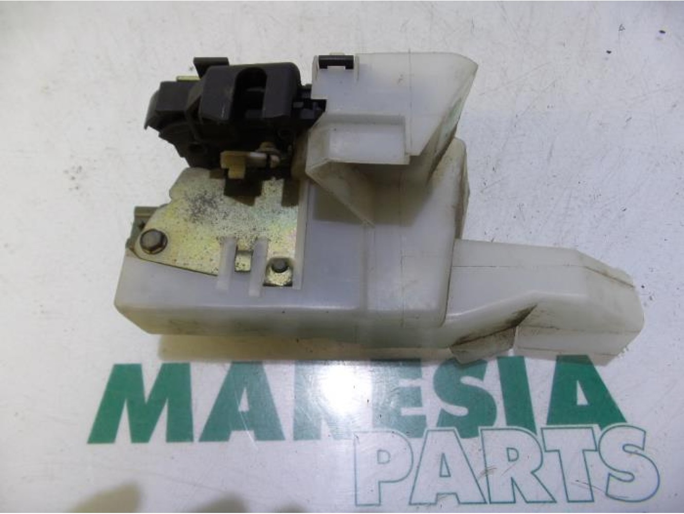 Renault - Clio - Front door lock mechanism 4-door, right