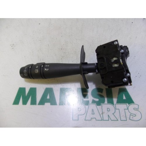 Renault - Clio - Indicator switch