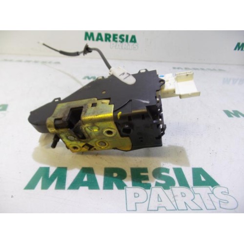Citroen - C4 - Door lock mechanism 4-door, front left