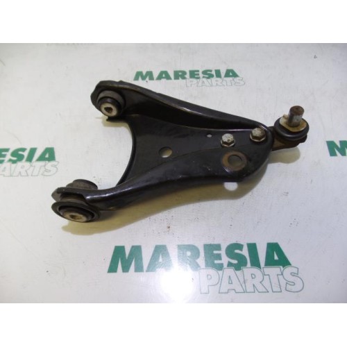 Renault - Twingo - Front lower wishbone, right