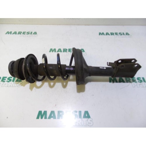 Renault - Twingo - Front shock absorber rod, left