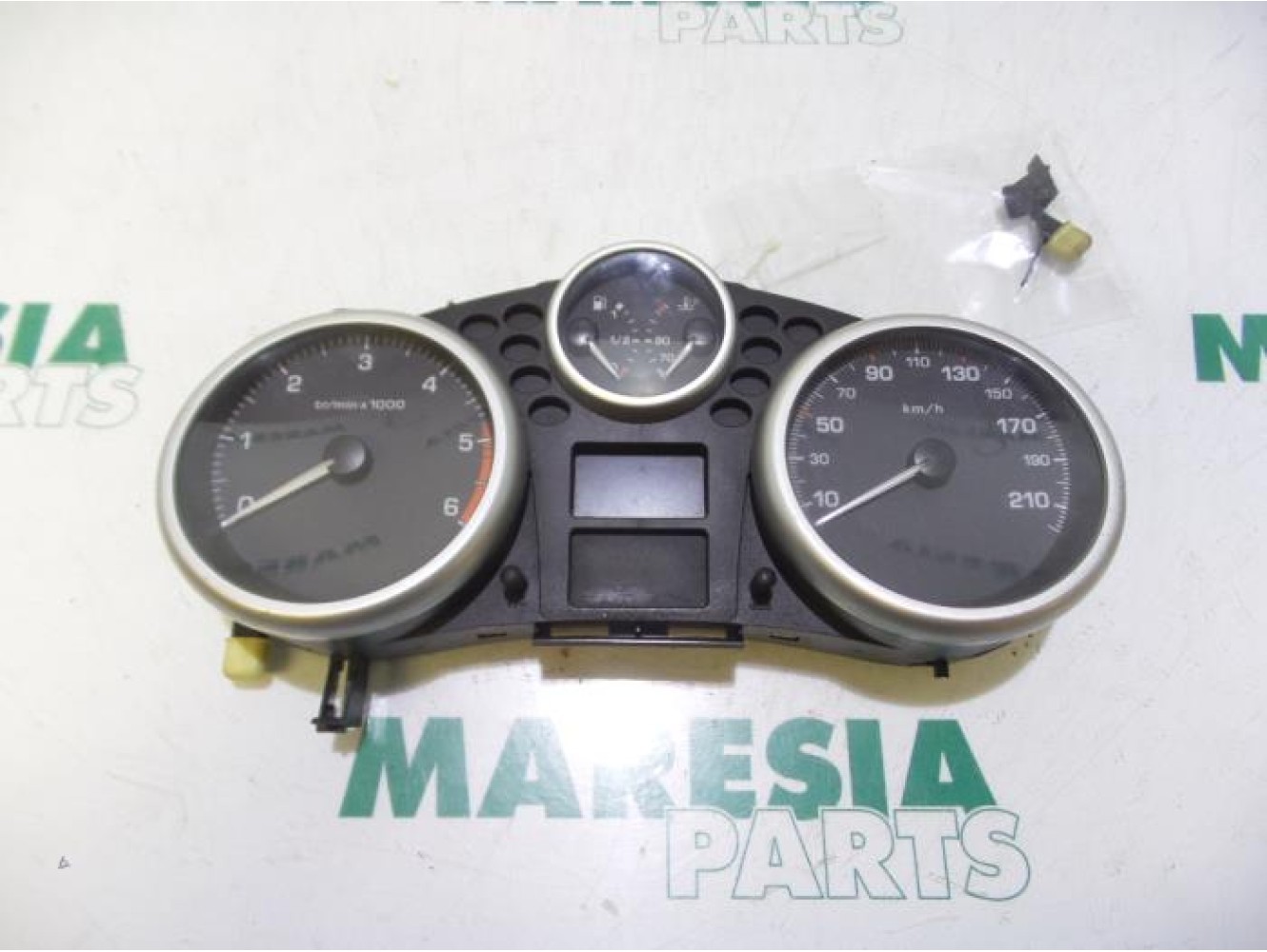 Peugeot - 207 - Instrumentenbrett