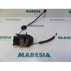 Renault - Captur - Rear door mechanism 4-door, right