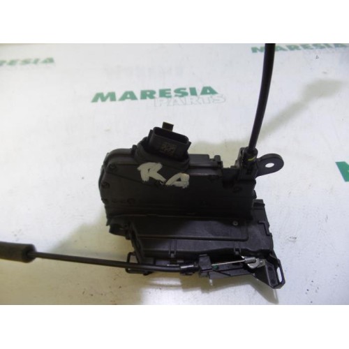 Renault - Captur - Rear door mechanism 4-door, right