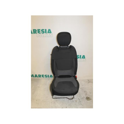 Renault - Captur - Sitz rechts